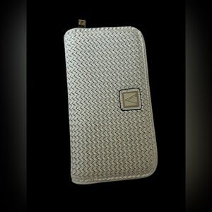 Victoria's Secret White Woven Zip-Around Wallet
